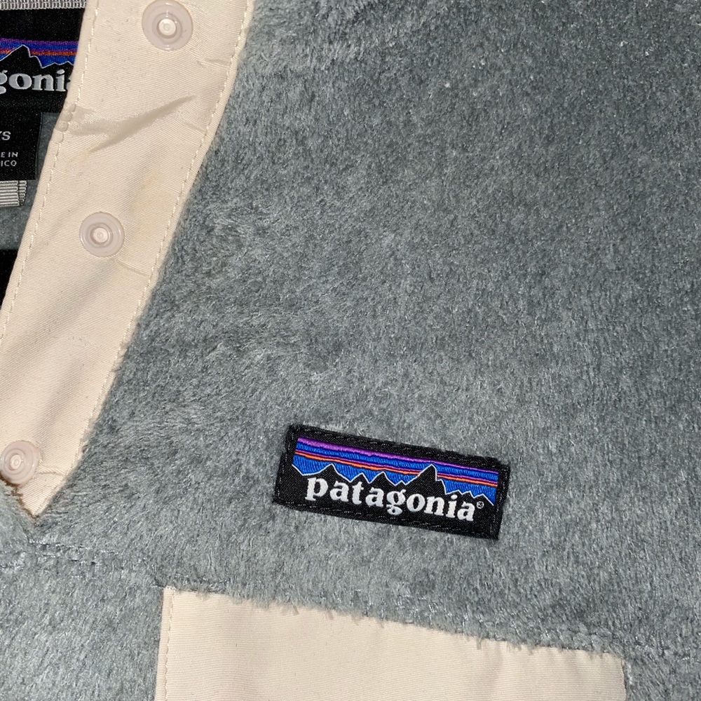 Patagonia Pullover - image 3